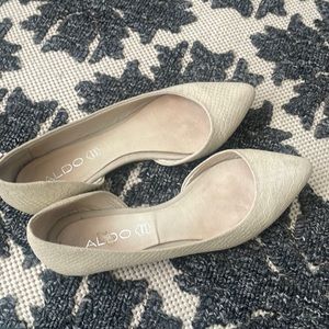 Aldo cream/beige flats